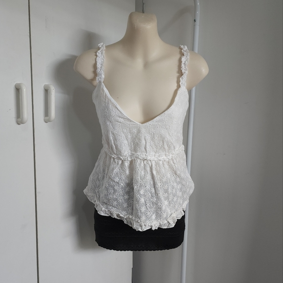 Aus 12 Ally White Crochet Lace Look V Neck Sleeveless Top - Picture 9 of 16
